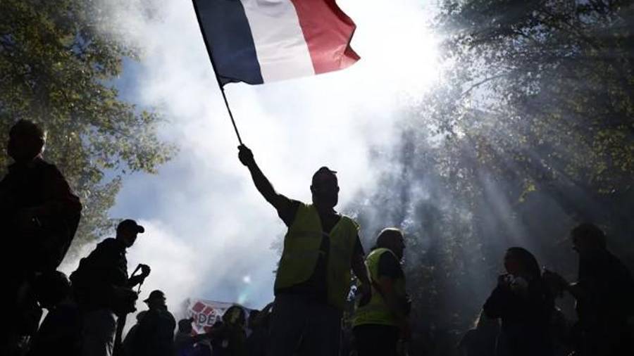 Los manifestantes planean salir a las calles nuevamente para denunciar el alto costo de la vida. Estudiantes, miembros del sindicato CGT y activistas del movimiento de los “chalecos amarillos”, cuyas manifestaciones contra la injusticia sacudieron Francia en 2018 y 2019, se sumarán a la protesta.