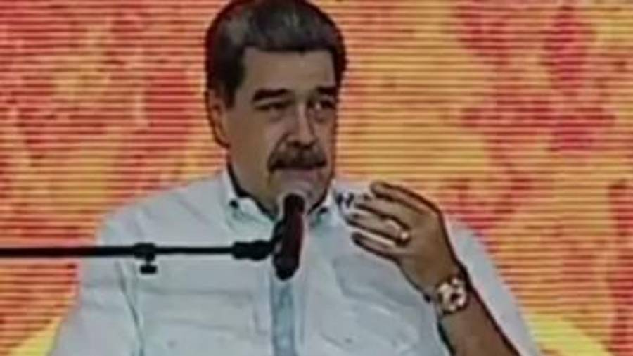 El medio citó a una fuente familiarizada con el intercambio diciendo que Maduro también pidió “una amnistía global por cualquier crimen que él y su grupo hayan cometido”, lo cual fue rechazado.