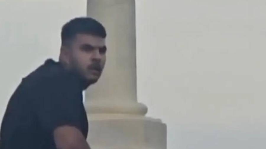 Ambos hombres habían viajado apenas unas semanas antes a zonas de Filipinas donde se sabe que operan redes vinculadas al Estado Islámico.