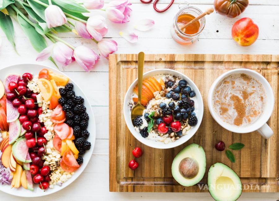 $!Es importante obtener el equilibrio adecuado de proteínas, fibra y grasas insaturadas en el desayuno.