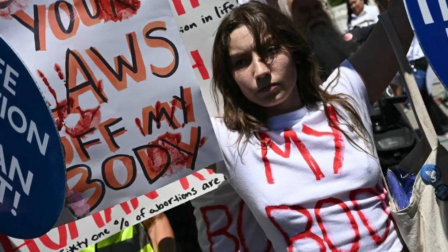 Este movimiento, inspirado en una iniciativa similar en Corea del Sur, ha cobrado fuerza en las redes sociales como una afirmación de resistencia.