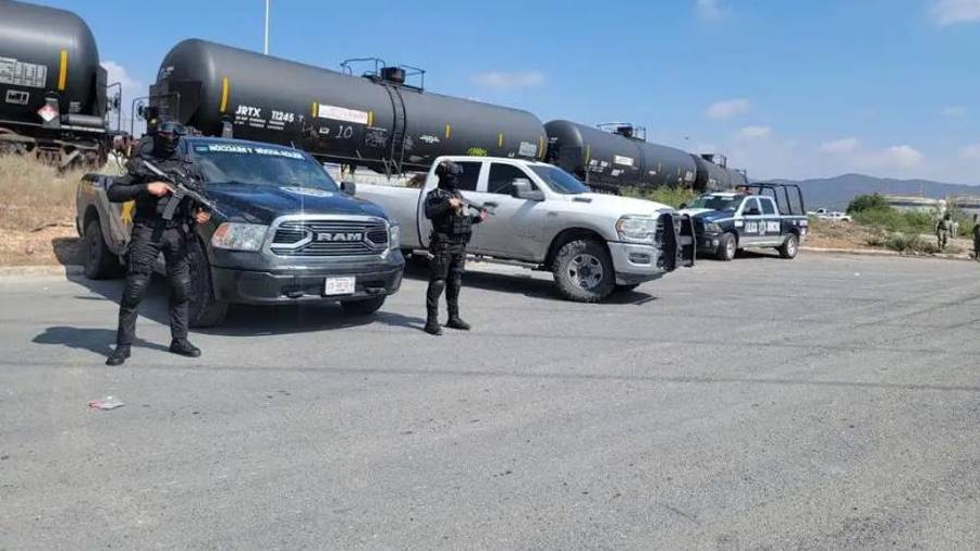 En el operativo contra una estructura de huachicol fiscal, presuntamente vinculada a Ernesto Ruffo, se decomisaron más de 15 millones de litros.