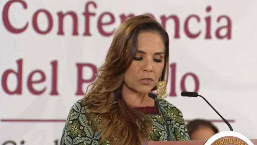 Mara Lezama, destacó que el combate al sargazo requiere la participación conjunta de los tres niveles de gobierno, el sector empresarial, instituciones académicas y organizaciones de la sociedad civil.