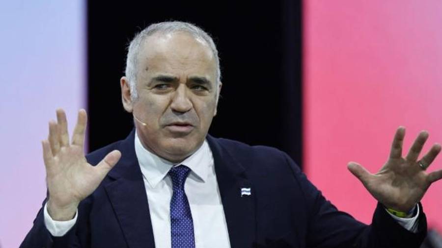 Kasparov, de 63 años, escribió en una publicación de Substack que ni a él ni a Tyutrin se les informó que eran objetivos explícitos.