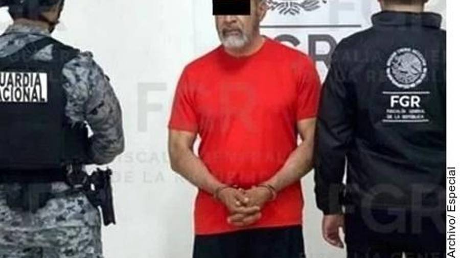 El hombre detenido, identificado como Jesús Ricardo Puente, es accionista y administrador único de la empresa Maquiladora de Lubricantes, compañía que pagó 15 millones de pesos a GMA.