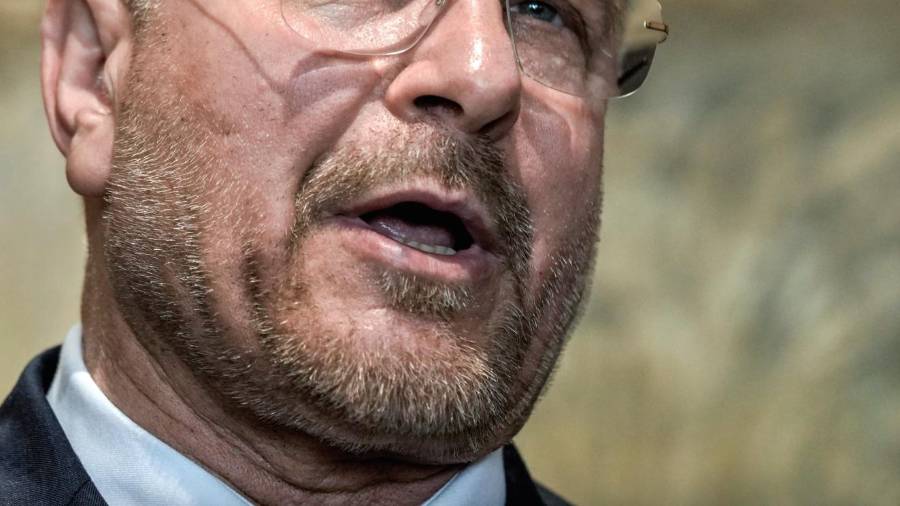 La imagen de Ghalibaf es, en cambio, la de un hombre fuerte, posiblemente la característica que más atrae a Trump.