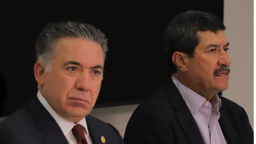 Corral advirtió que la presencia de Inzunza es clave para alcanzar la mayoría calificada necesaria para aplazar la elección judicial hasta 2028, o de lo contrario, se verá obligado a pedir licencia.