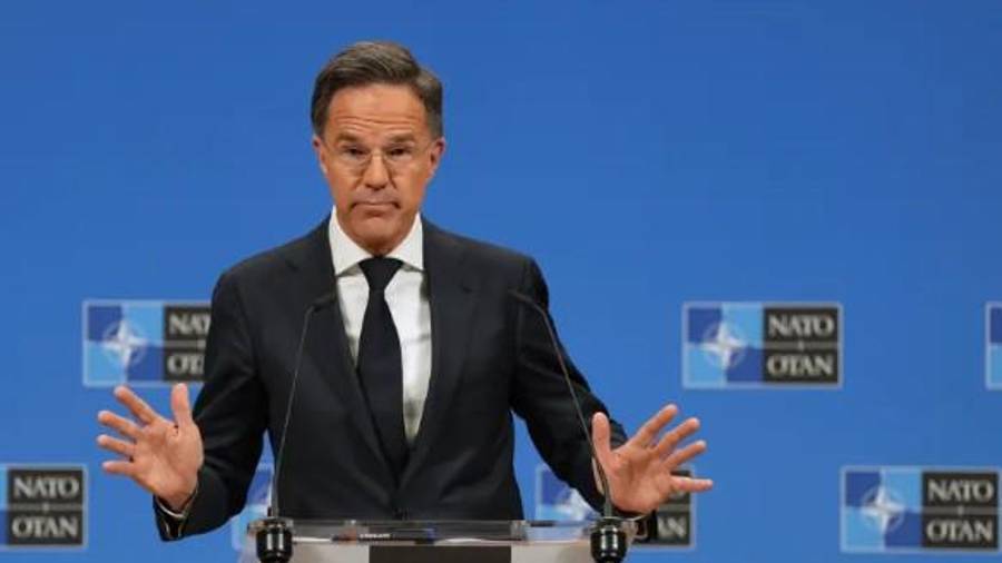 El secretario general de la OTAN, Mark Rutte, hablando en una conferencia de prensa en Bruselas el 20 de mayo de 2026.
