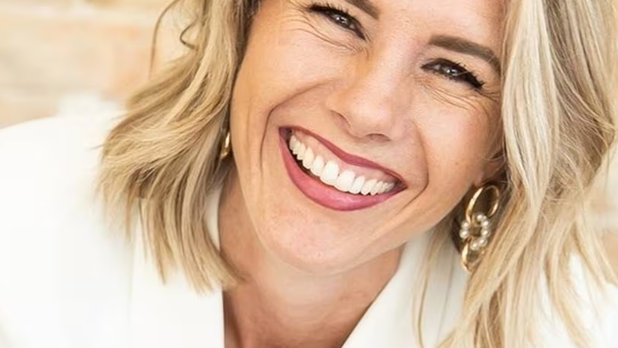 Ruby Franke se hizo famosa en 2015 por su canal 8 Pasajeros, en el que daba consejos de crianza a padres en videos