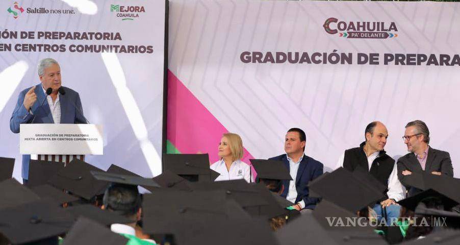 $!El programa Prepa Mixta Abierta se realiza en colaboración entre el Gobierno de Saltillo y la Secretaría de Educación de Coahuila y se ofrece en los 33 Centros Comunitarios de la ciudad.