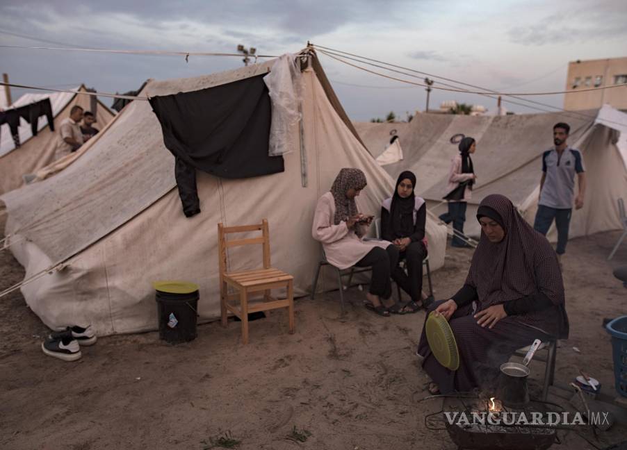 $!Por el momento, miles de palestinos sobreviven en campos de refugiados como el de Khan Younis.