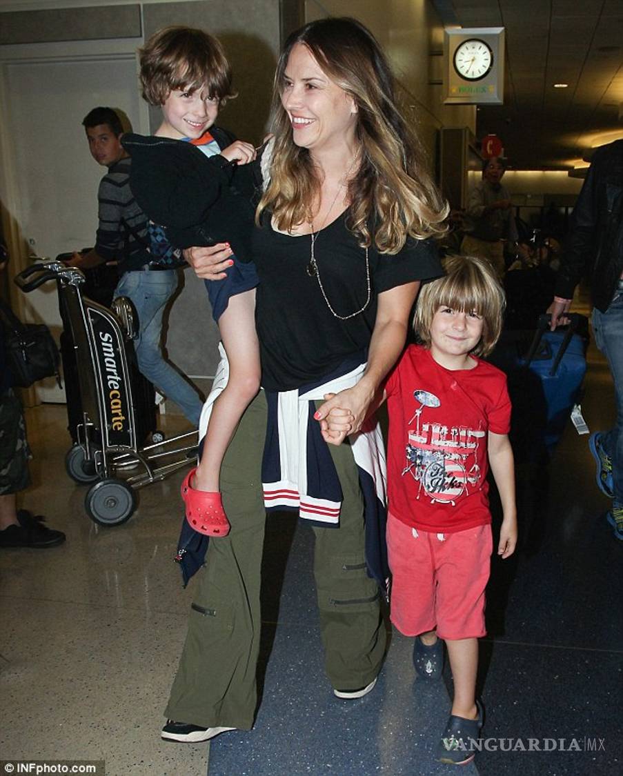 $!La ex esposa de Charlie Sheen podría ir a terapia psicológica