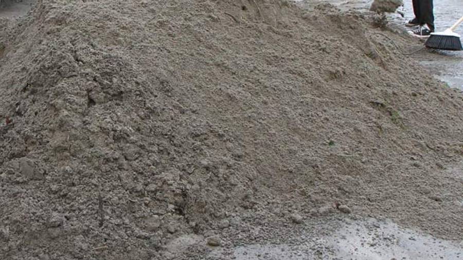 Usan saltillenses ceniza volcánica para cemento