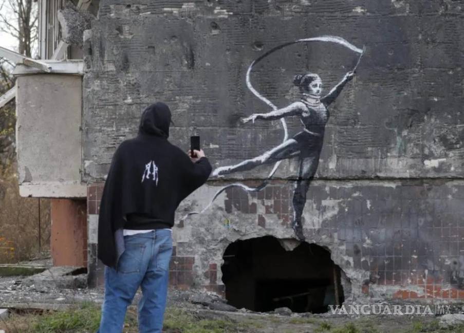 $!Banksy creó siete murales en varios lugares de Ucrania informó el medio especializado The Art Newspaper el 15 noviembre de 2022.