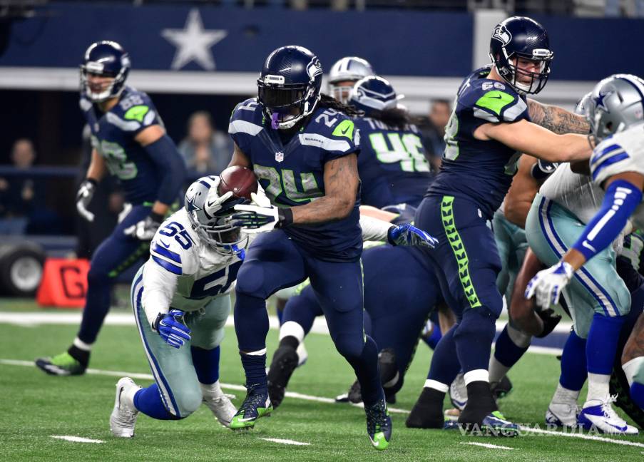 Marshawn Lynch regala dinero en McDonalds