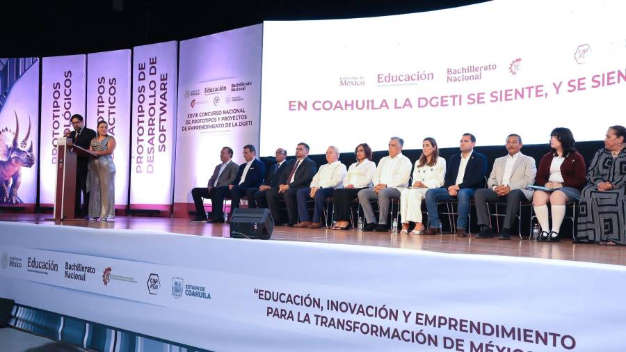 La inauguración estuvo a Cargo del Dr. Rolando de Rolando De Jesús López Saldaña, la Senadora Cecilia Guadiana Mandujano y Miembros del Gabinete Estatal y Municipal.