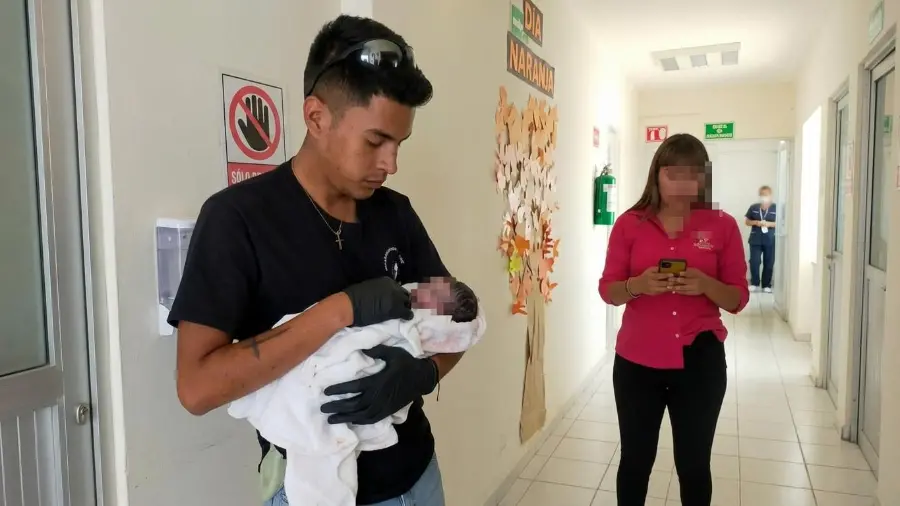 Elías “N” reportó inicialmente el supuesto hallazgo de un bebé en la colonia Libertad, caso que dio un giro tras admitir ante la autoridad que se trataba de su propio hijo.