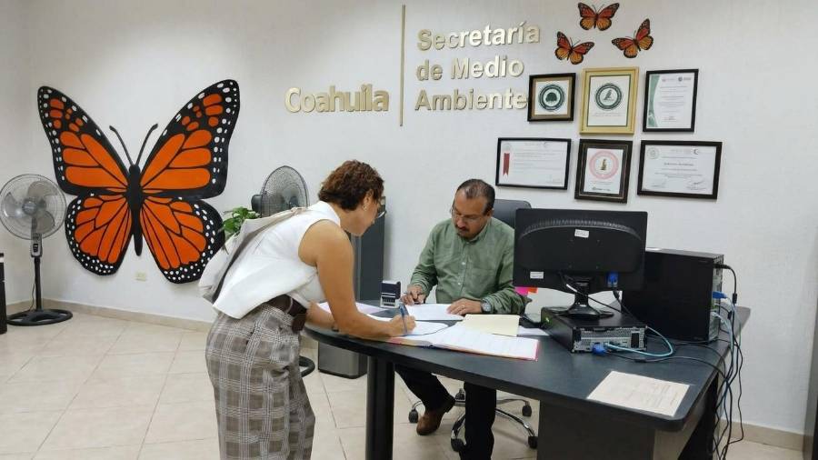 El escrito solicita una audiencia con la dependencia, una agenda de trabajo y la instalación de sensores de medición en la zona.