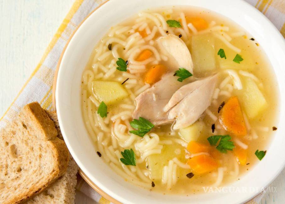 $!Receta 1: Sopa de pollo con verduras.