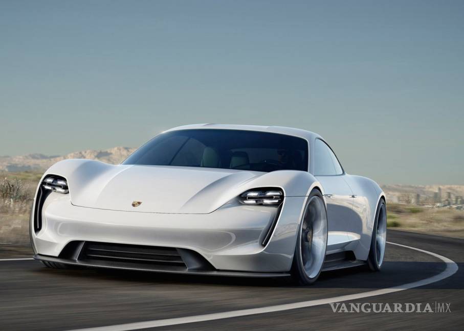 $!Porsche Taycan llegará en 2019, con autonomía de 500 km y más de 600 CV