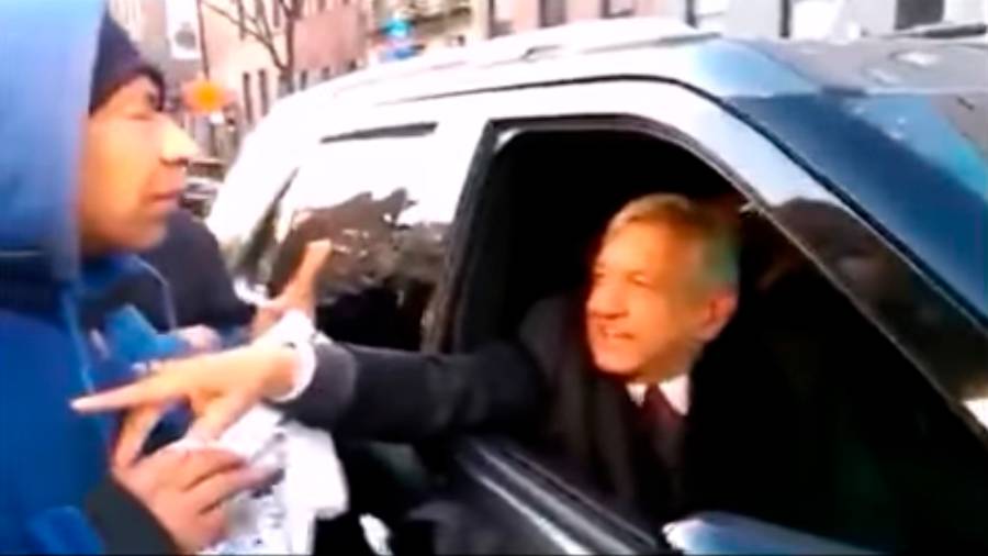 AMLO llamó “provocador” a padre de normalista de Ayotzinapa en Nueva York