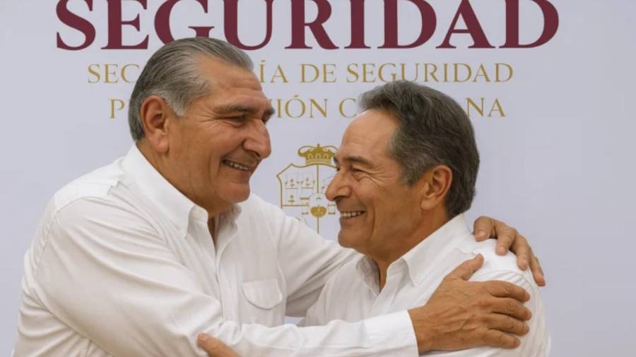 El panista considera que debe de ser investigado el senador y al expresidente Andrés Manuel López Obrador | Foto: Especial