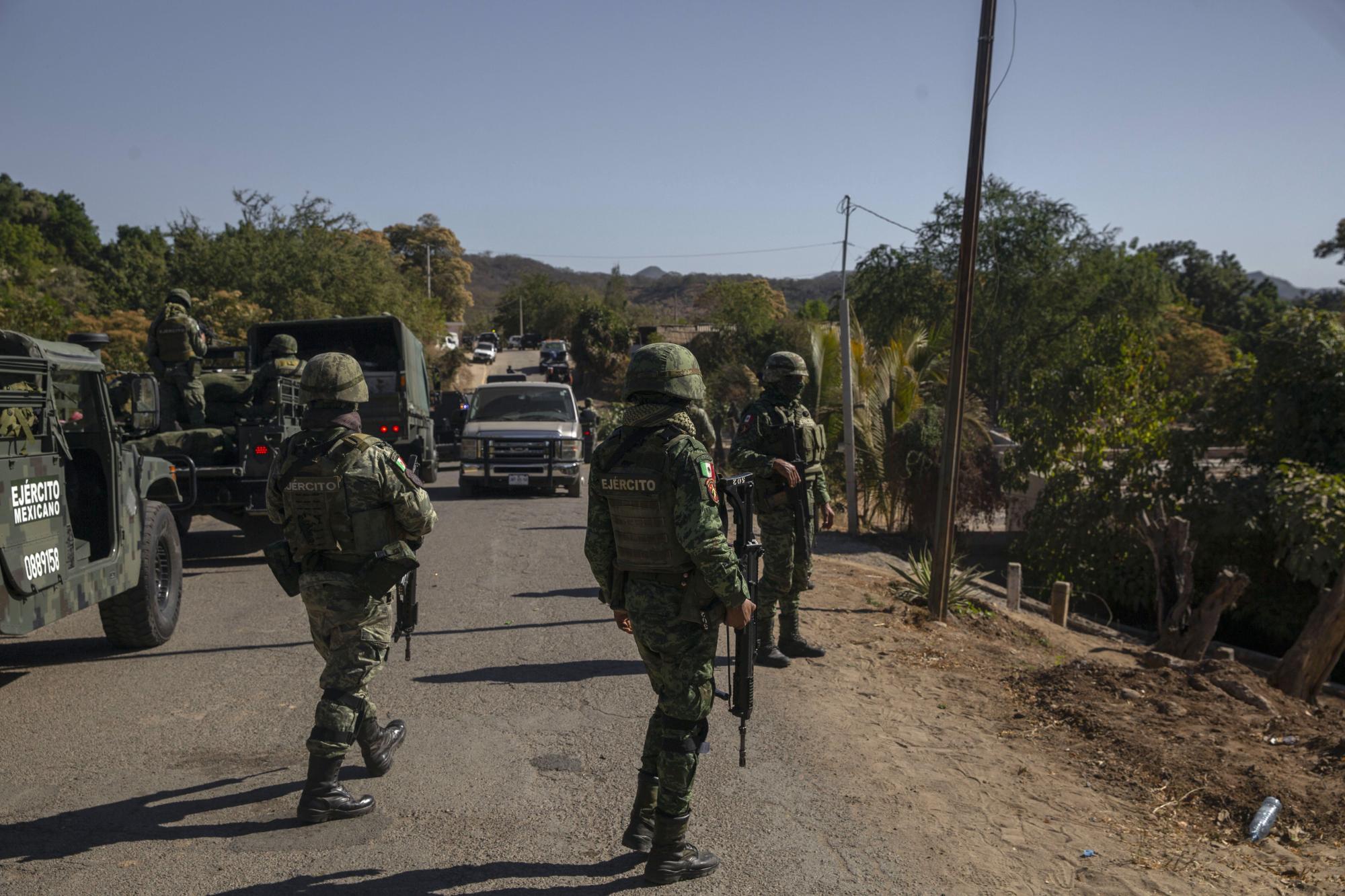 Fallece mando militar en emboscada del CJNG en el municipio de Coalcomán, Michoacán . Noticias en tiempo real
