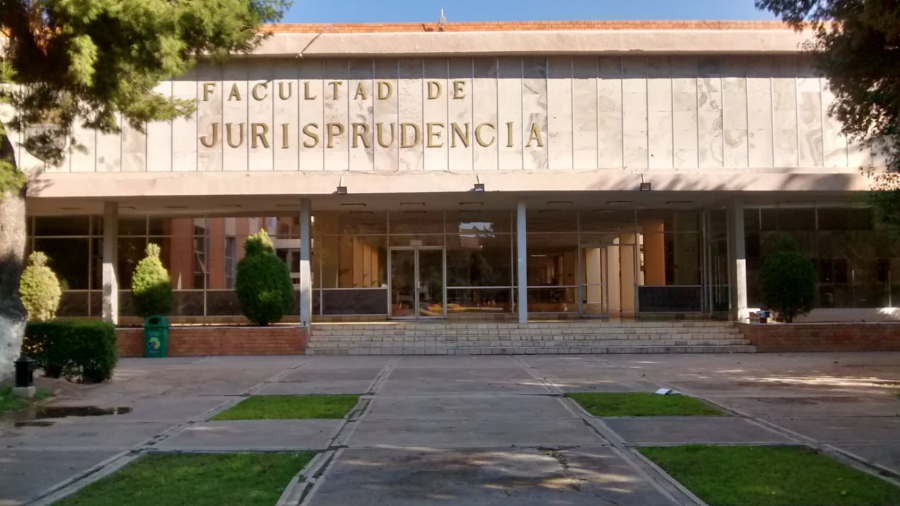 El director de la Facultad afirmó que el caso puede ser analizado cuando existe una denuncia.