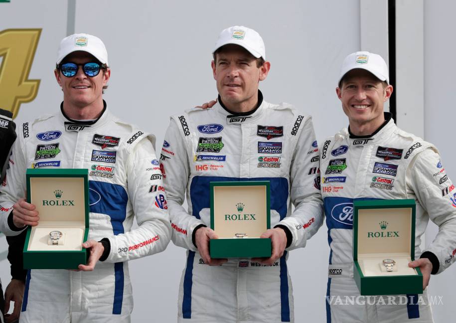 $!Fittipaldi, Barbosa y Albuquerque ganan 24 Horas de Daytona
