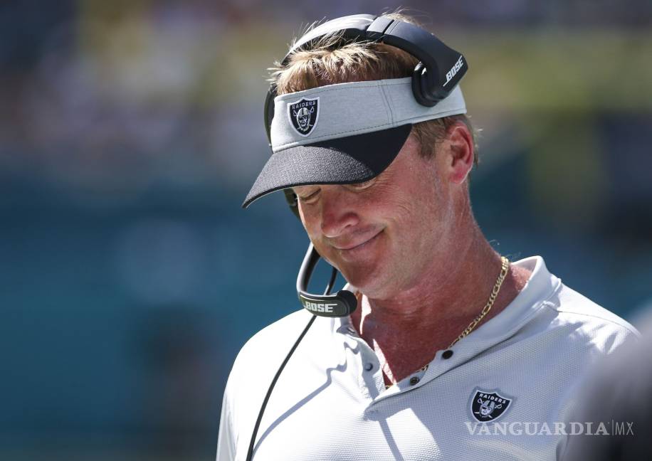 $!Los Raiders despiden a su gerente general en medio de otra Temporada para el olvido