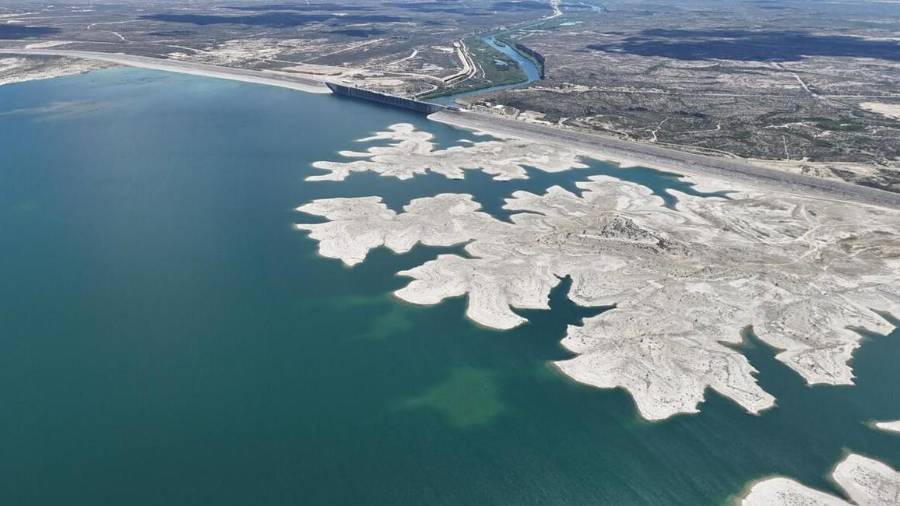 La presa Amistad registra actualmente un nivel de apenas 19.8 por ciento de su capacidad, equivalente a 700 millones de metros cúbicos de agua.
