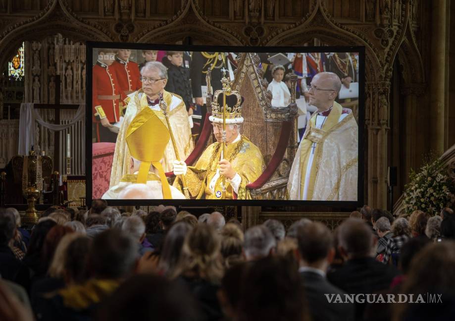 Así inicia el reinado del Carlos III tras una larga espera para ser el monarca británico (fotos)