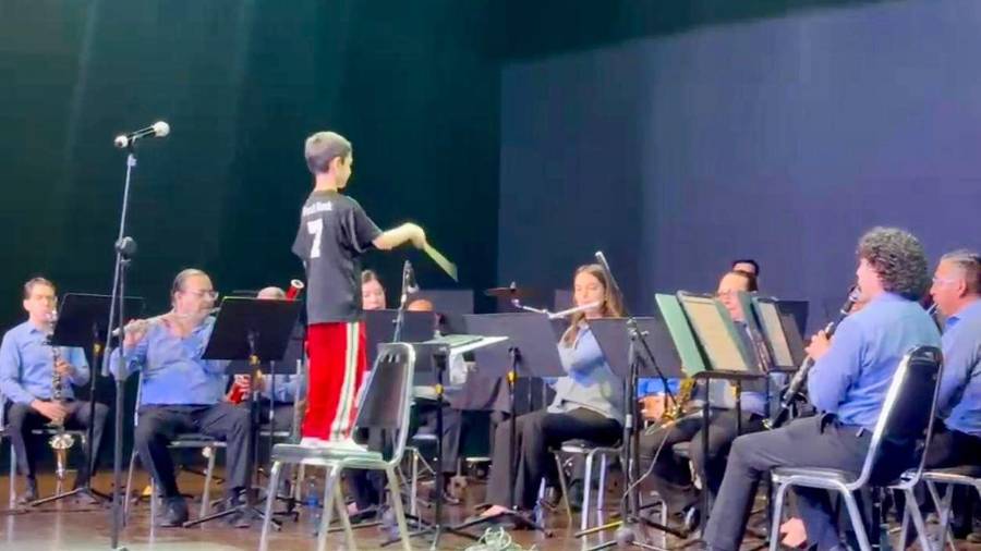 En el espectáculo interpretaron temas de películas infantiles para el público escolar.