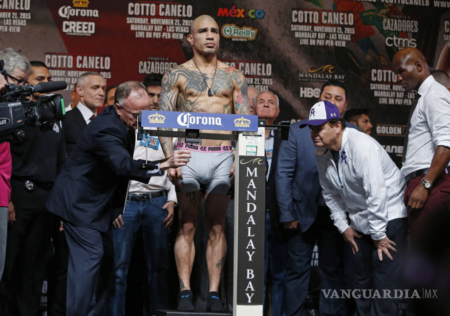 $!&quot;Canelo&quot; y Cotto superan pesaje