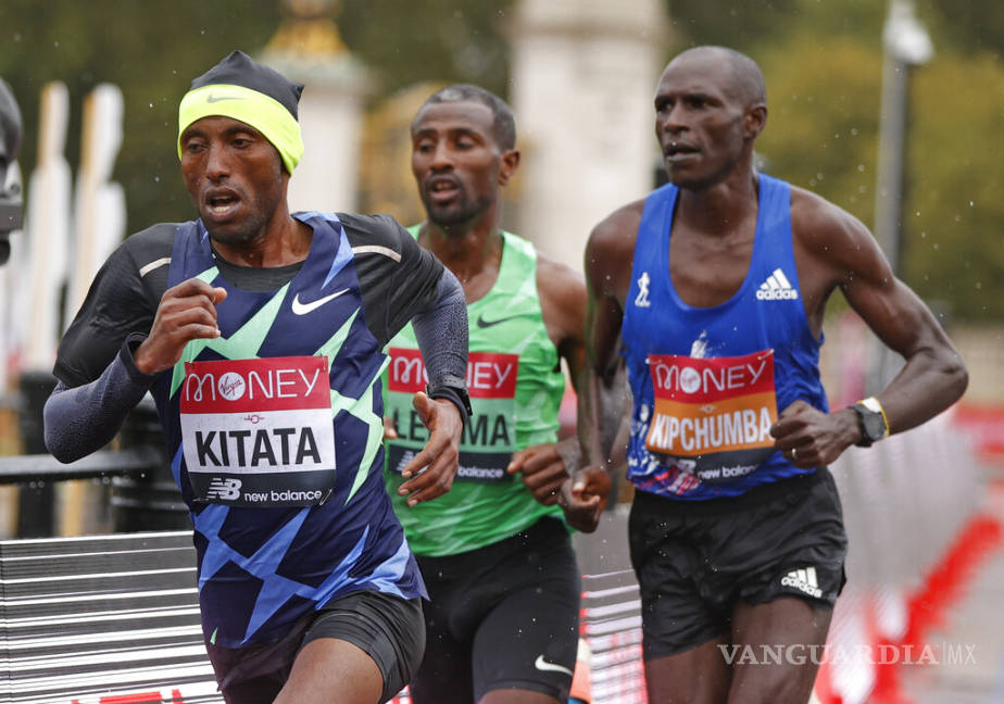 $!Shura Kitata y Brigid Kosgei se llevan el Maratón de Londres