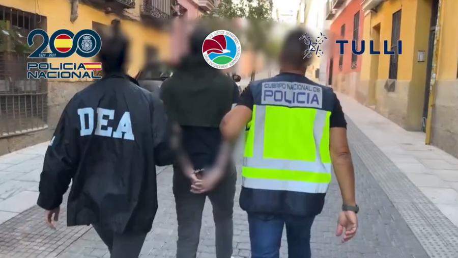 La Policía Nacional de España dio a conocer el reciente aseguramiento de metanfetamina en Europa, vinculada al Cártel de Sinaloa.