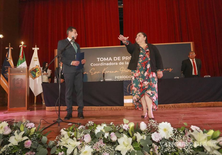 ¡Histórico! Asume la primera mujer coordinadora de la Unidad Saltillo de la UAdeC