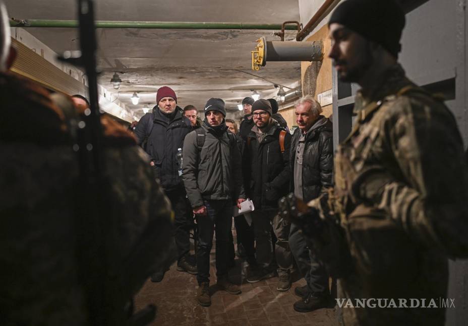 El dolor de separarse ante una guerra; familias ucranianas “partidas” por las armas