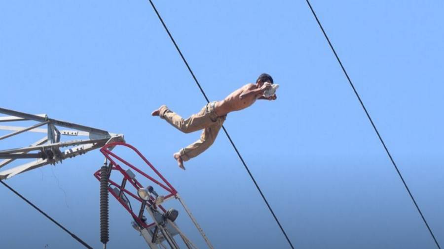 Hombre se suicida al lanzarse de torre en Mazatlán; transmiten su muerte en redes sociales