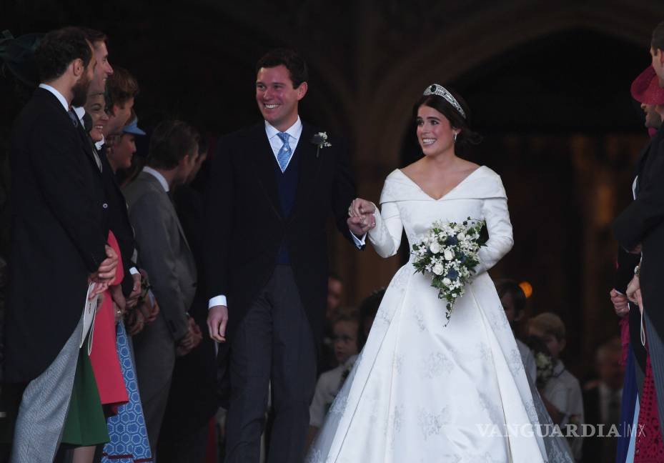 $!La princesa Eugenia, nieta de la reina Isabel II y Jack Brooksbank se casan en el castillo de Windsor
