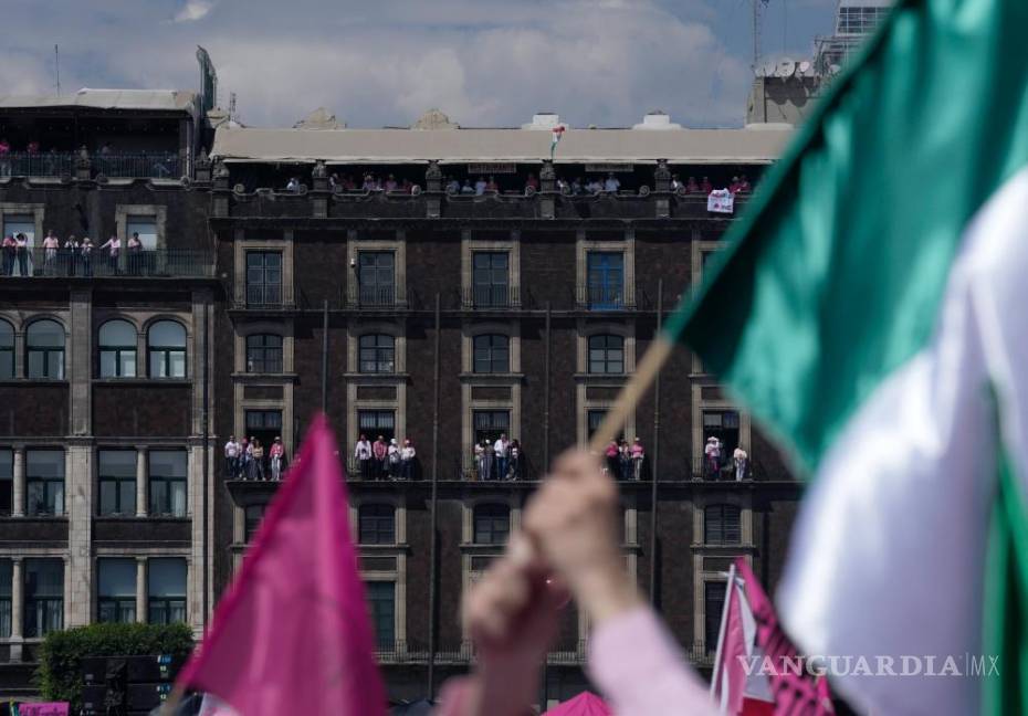 Así toman las calles y plazas miles de mexicanos para defender al INE (Fotos)