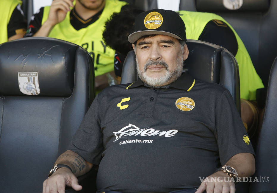 $!Andrés Calamaro le compone un 'corrido' a Maradona por su estancia en Dorados