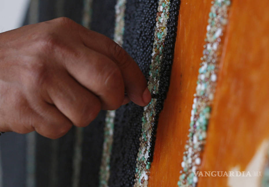 $!Indígenas wixárika buscan imponer un récord con el mosaico más grande del mundo