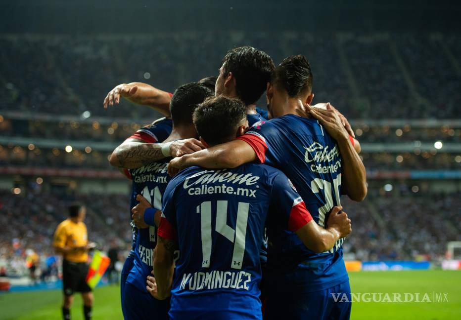 $!Con el saltillense Misael Domínguez en el campo, ¡Cruz Azul levanta la Copa MX!