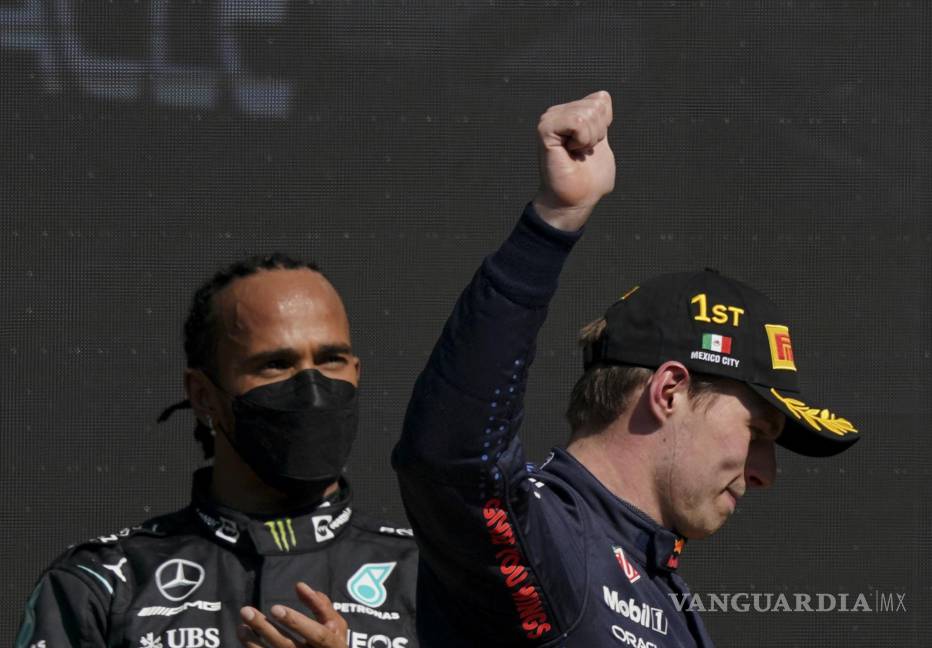 $!La lucha por el título de pilotos entre Max Verstappen y Lewis Hamilton está al rojo vivo en la recta final del campeonato.
