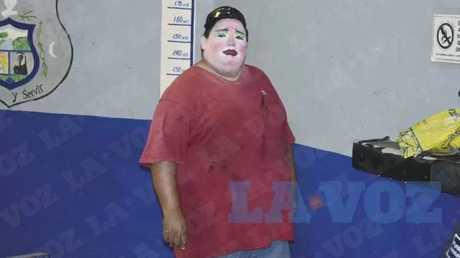 Coronavirus: Payaso callejero sale a ganarse la vida y es detenido por no respetar cuarentena en Monclova