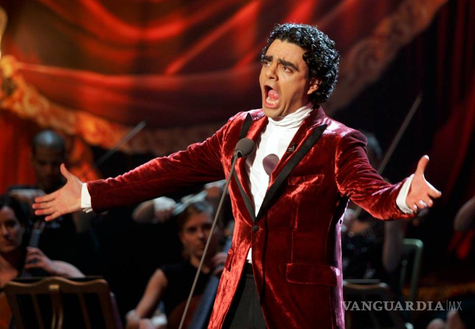 Externa Rolando Villazón su tristeza por la tragedia que envuelve a México