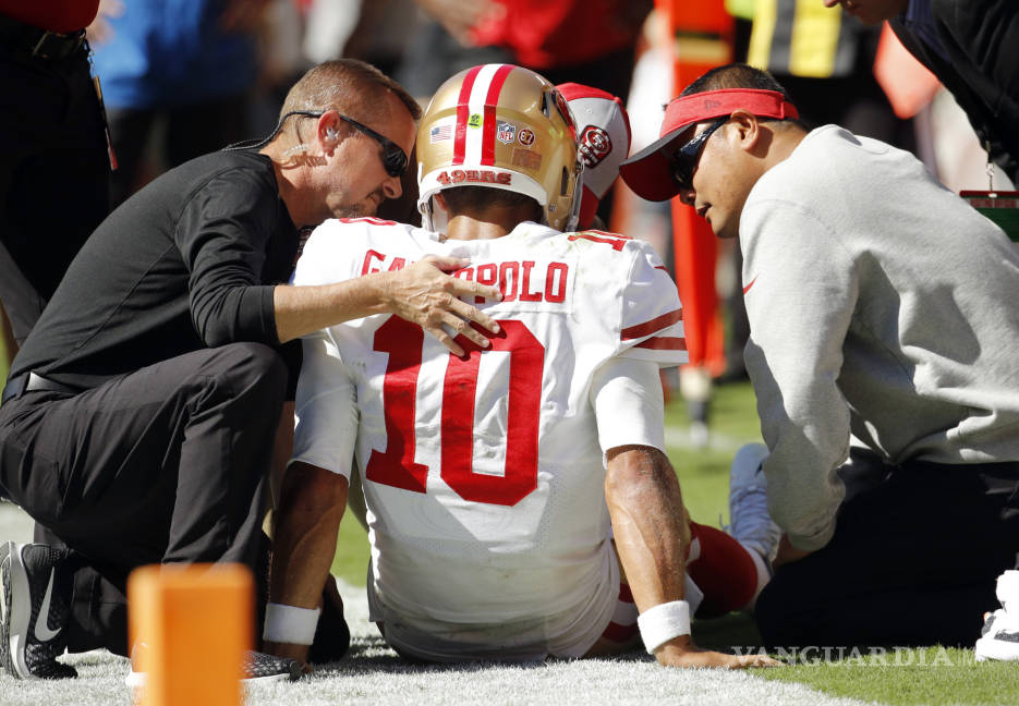 $!Garoppolo entra al quirófano por su operación en la rodilla