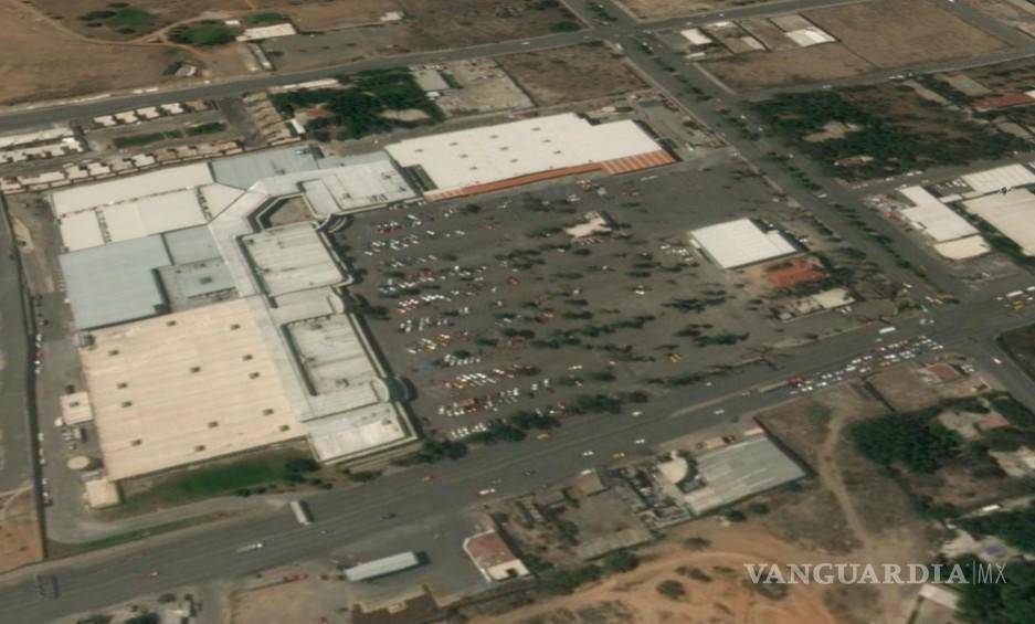 $!La Nogalera refleja el proceso de transformación urbana del sur de Saltillo, de espacio natural a desarrollo comercial.