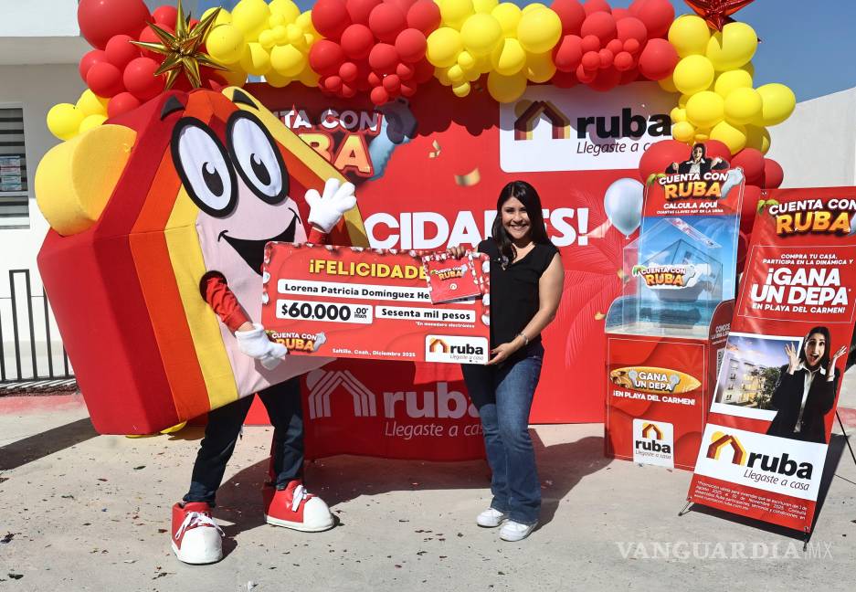 $!Una de las residentes de Santorini resultó ganadora de un monedero eléctrónico con 60 mil pesos.